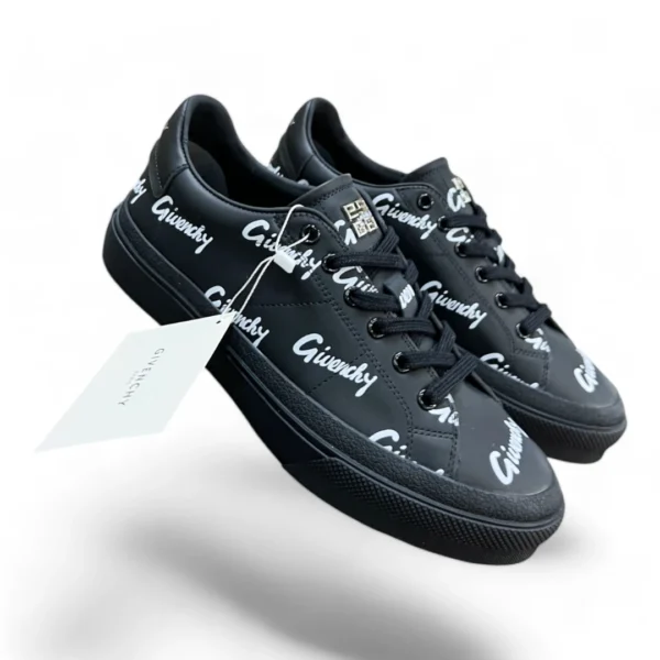 GIVENCHY city court black and white