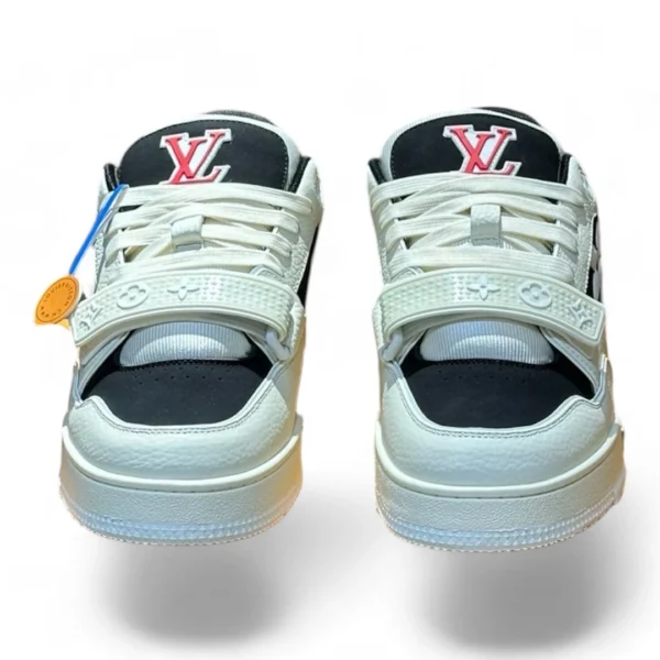 LOUIS VUITTON trainer black and white
