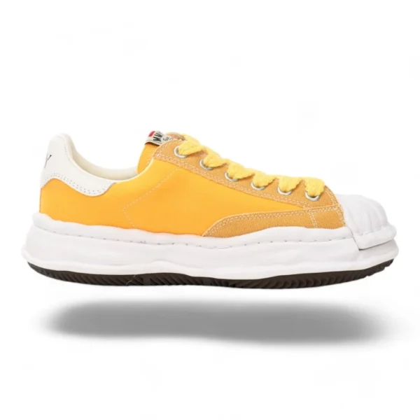 MMY blakey yellow and white