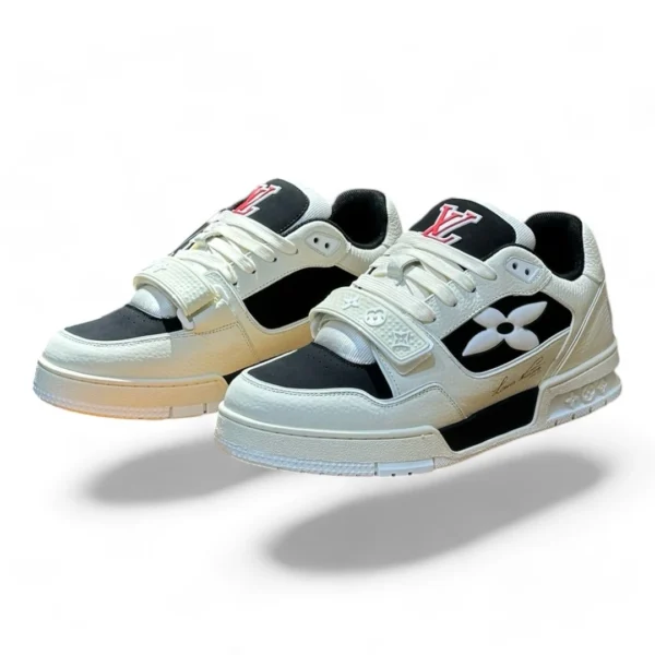 LOUIS VUITTON trainer black and white