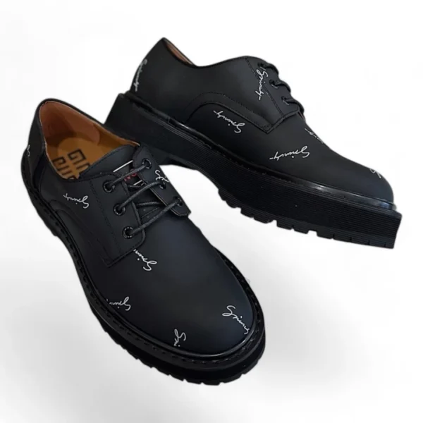 GIVENCHY derbies black and white