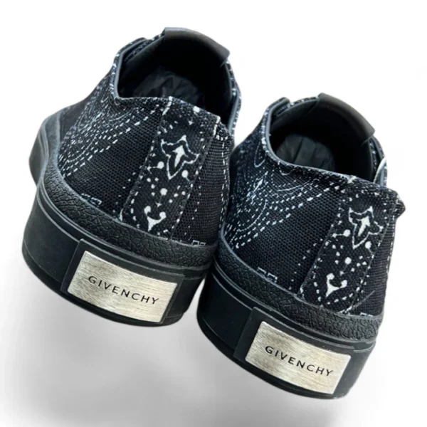 GIVENCHY city court black paisley