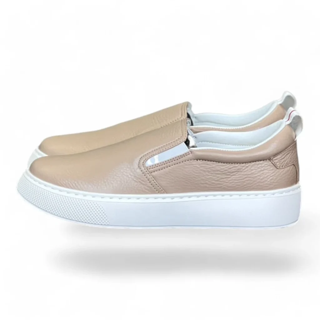 PRADA slip-on beige