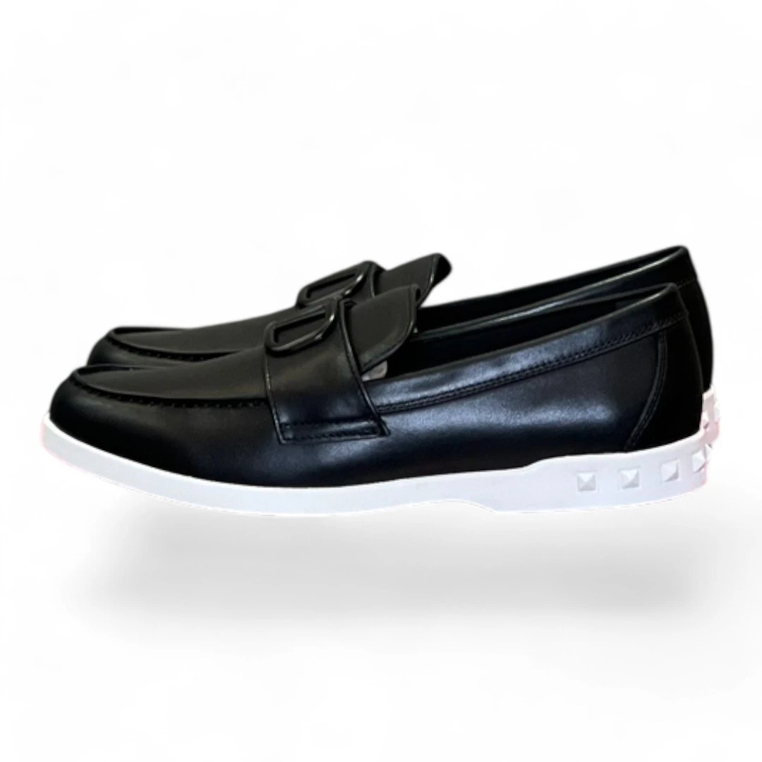 VALENTINO garavani VLogo Signature leather loafer 7 black