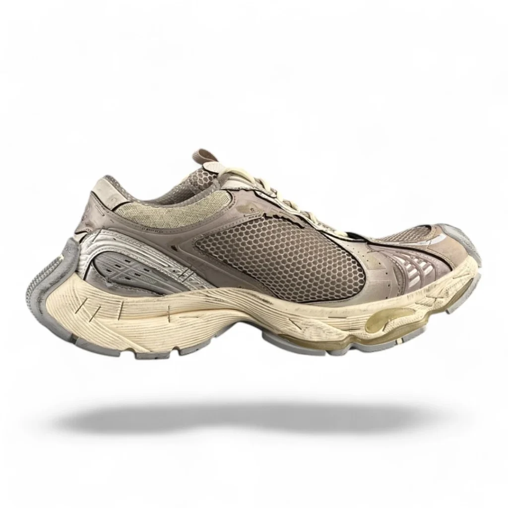 BALENCIAGA runner beige and white