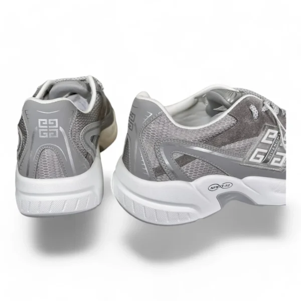 GIVENCHY giv 1 runner light grey