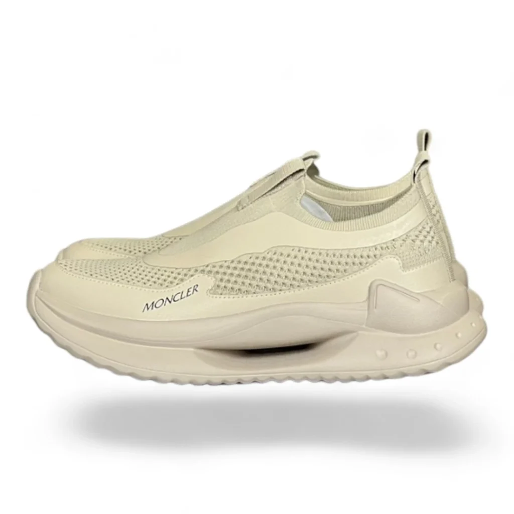 MONCLER leave no trace slip-on beige