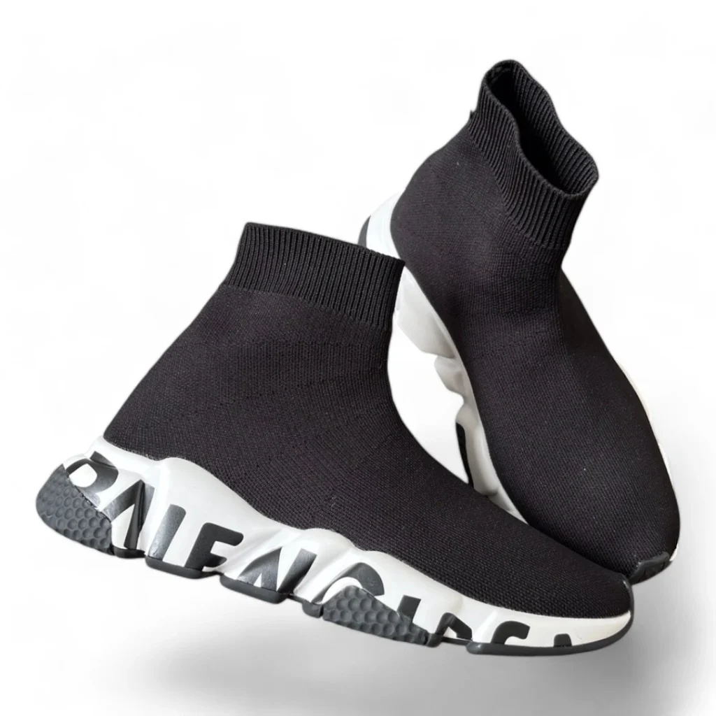 BALENCIAGA speed graffiti black and white