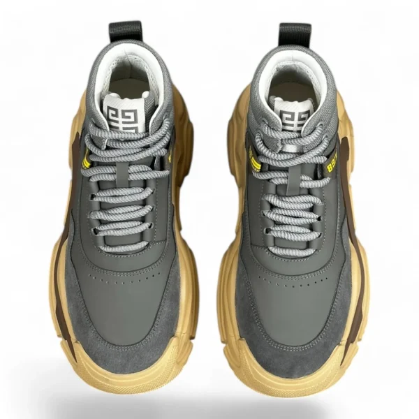 GIVENCHY city sport grey and beige