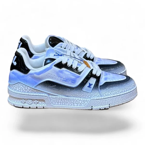 LOUIS VUITTON lv trainer sneaker black and white