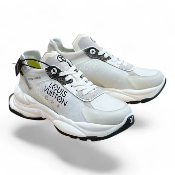LOUIS VUITTON runaway pulse sneaker white and silver