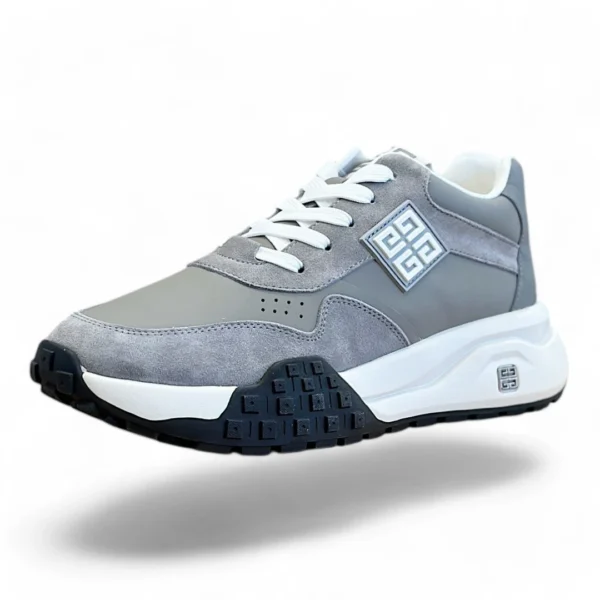 GIVENCHY runner light grey and white