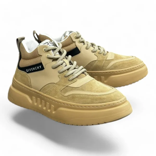 GIVENCHY city sport beige and cream