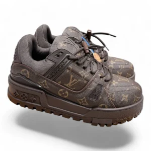 LOUIS VUITTON trainer brown monogram