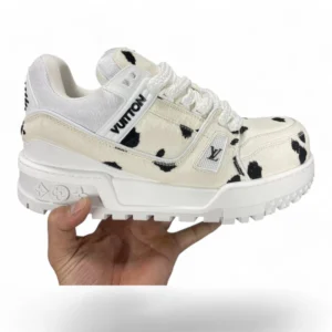 LOUIS VUITTON trainer white and black