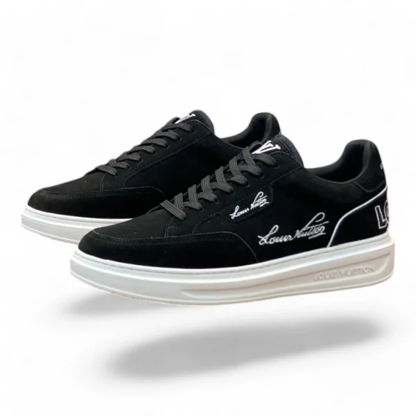 LOUIS VUITTON signature sneaker black