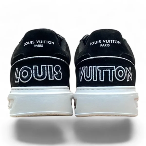 LOUIS VUITTON signature sneaker black