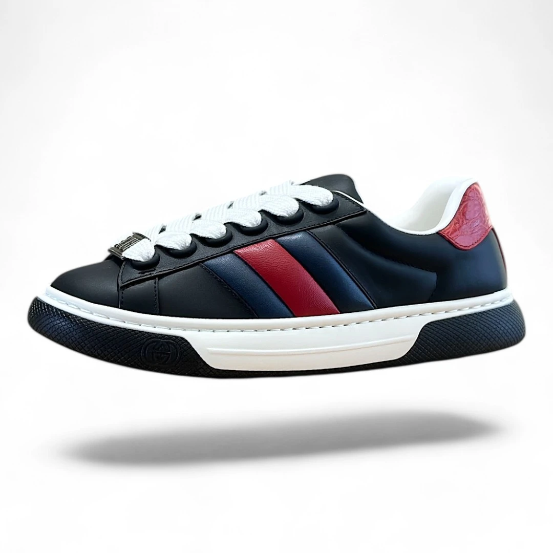GUCCI ace black and red