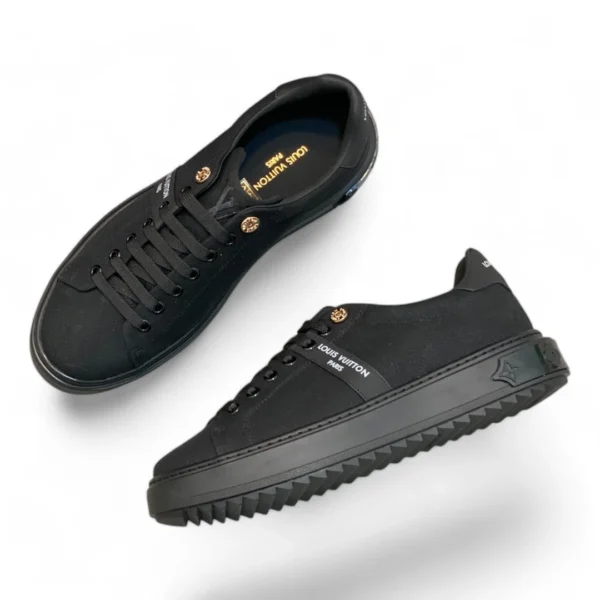 LOUIS VUITTON time out sneaker black