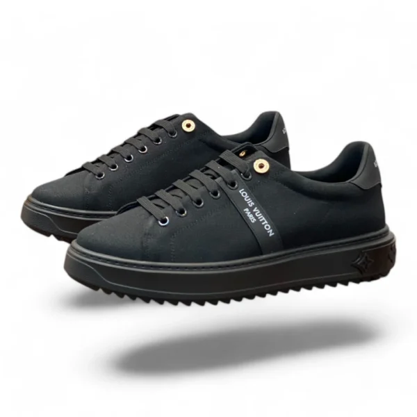 LOUIS VUITTON time out sneaker black