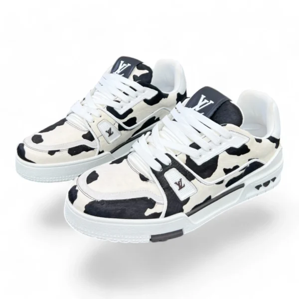LOUIS VUITTON trainer cowhide black and white