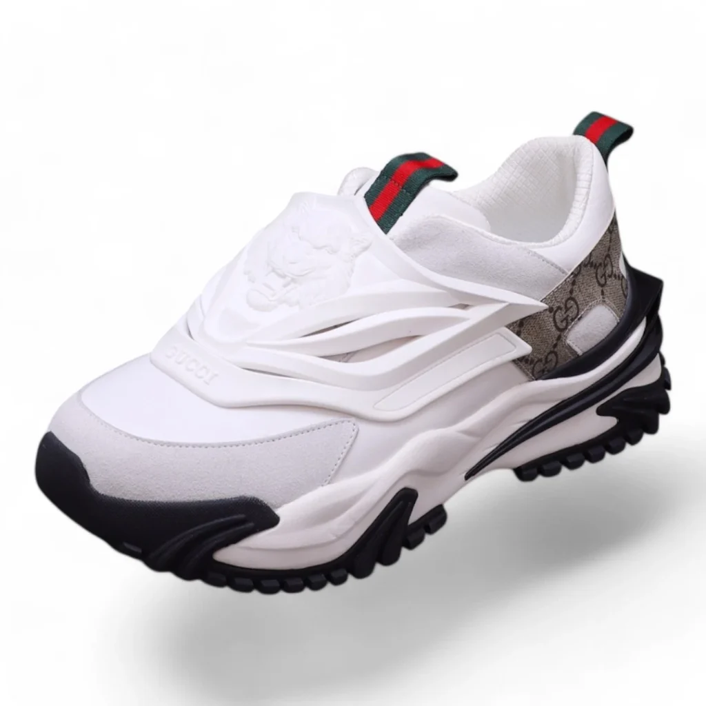 GUCCI roar white and beige