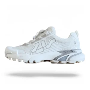 LOUIS VUITTON lv runner tatic white