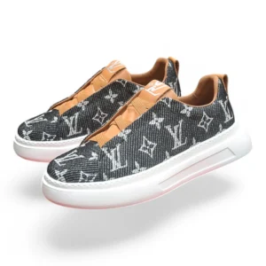 LOUIS VUITTON lv slip-on black and monogram