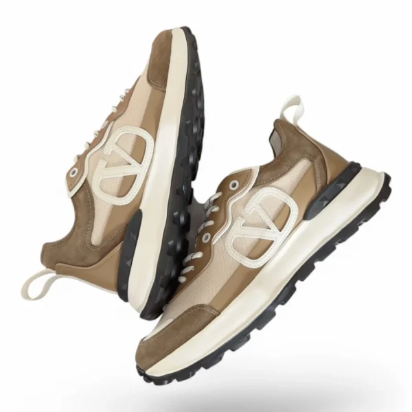 VALENTINO garavani vl7n beige and white