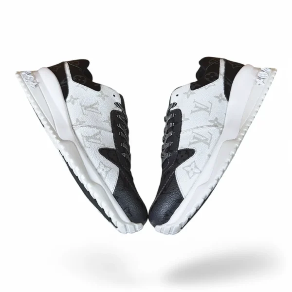 LOUIS VUITTON runaway pulse sneaker black and white
