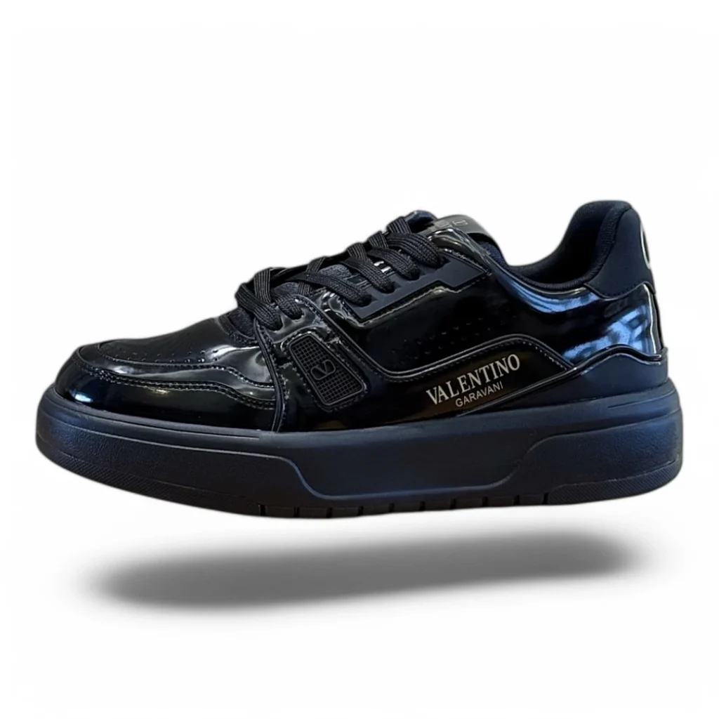 VALENTINO one stud black patent