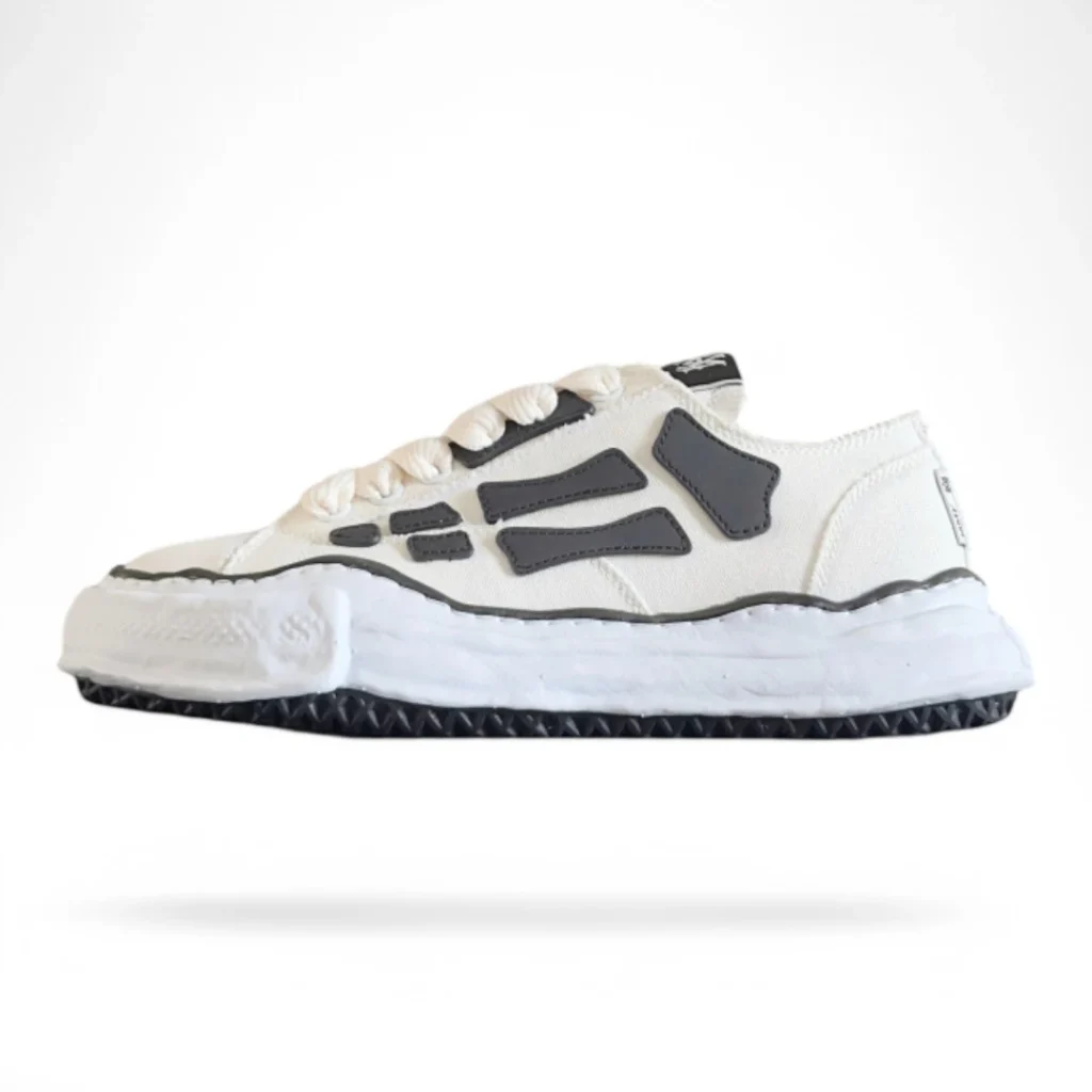 AMIRI skeleton low-top sneaker white and black