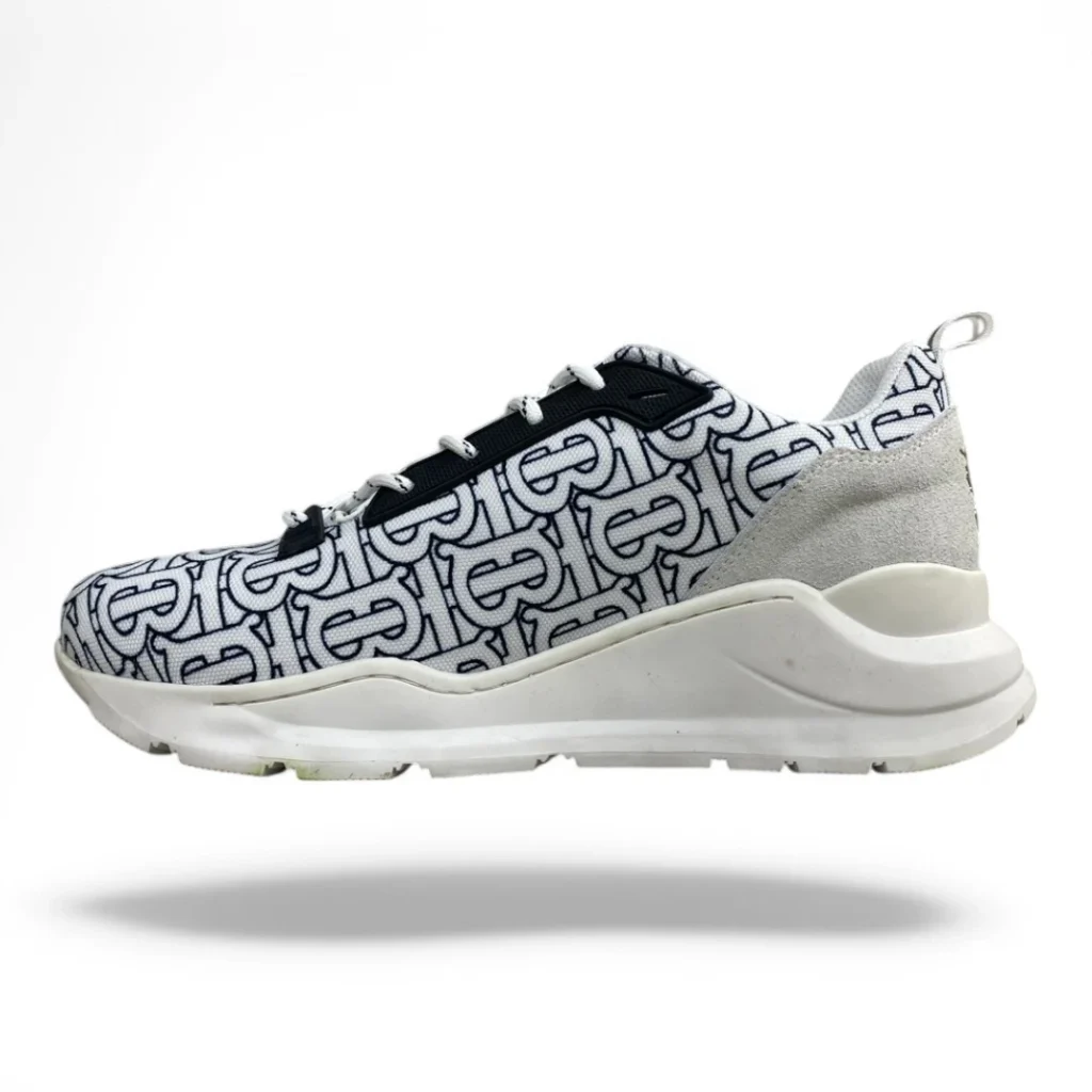 BURBERRY arthur sneaker white and navy