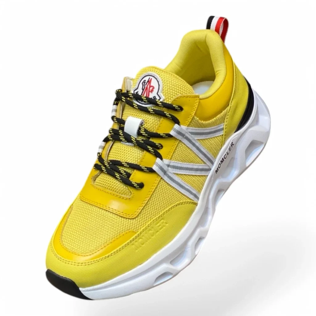 MONCLER trailgrip lite 2 yellow