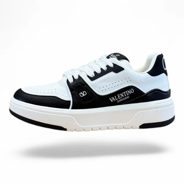 VALENTINO one stud white and black