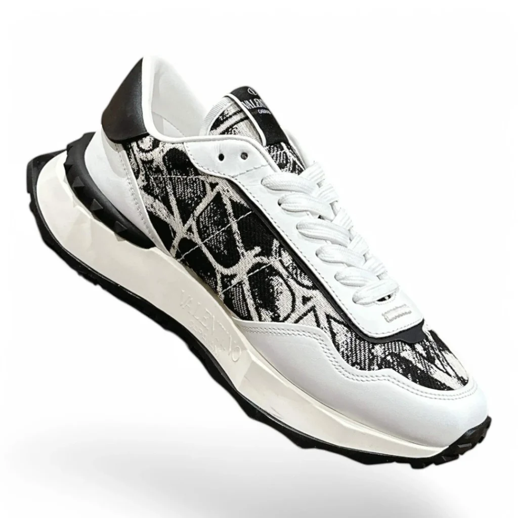 VALENTINO garavani vl7n sneaker white and black