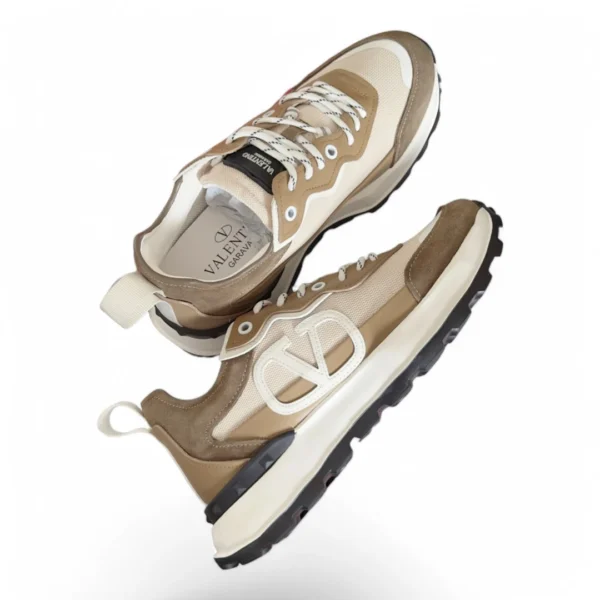 VALENTINO garavani vl7n beige and white