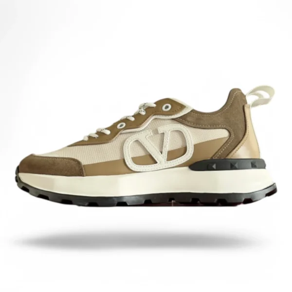 VALENTINO garavani vl7n beige and white
