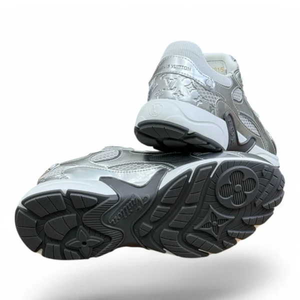 LOUIS VUITTON lv runner tatic silver and grey