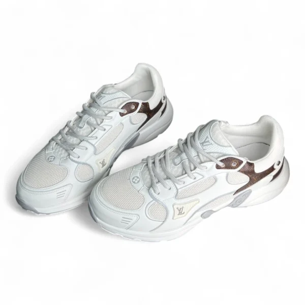 LOUIS VUITTON lv runner tatic sneaker white monogram canvas