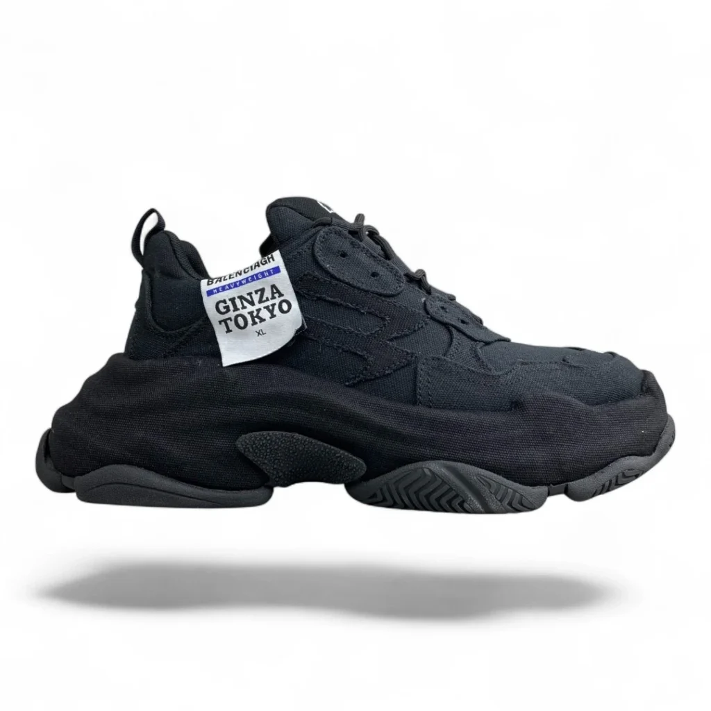 BALENCIAGA triple s ginza tokyo black