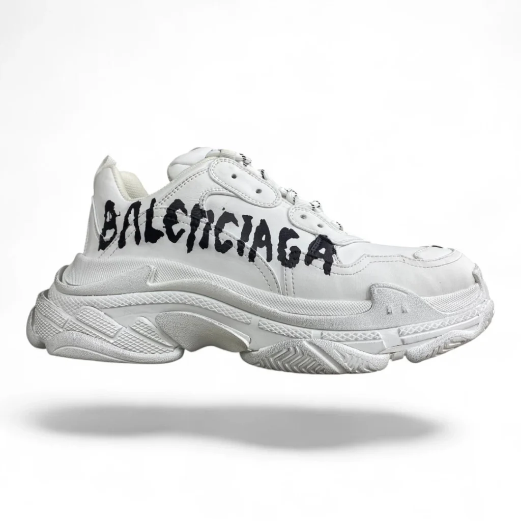 BALENCIAGA triple s graffiti white