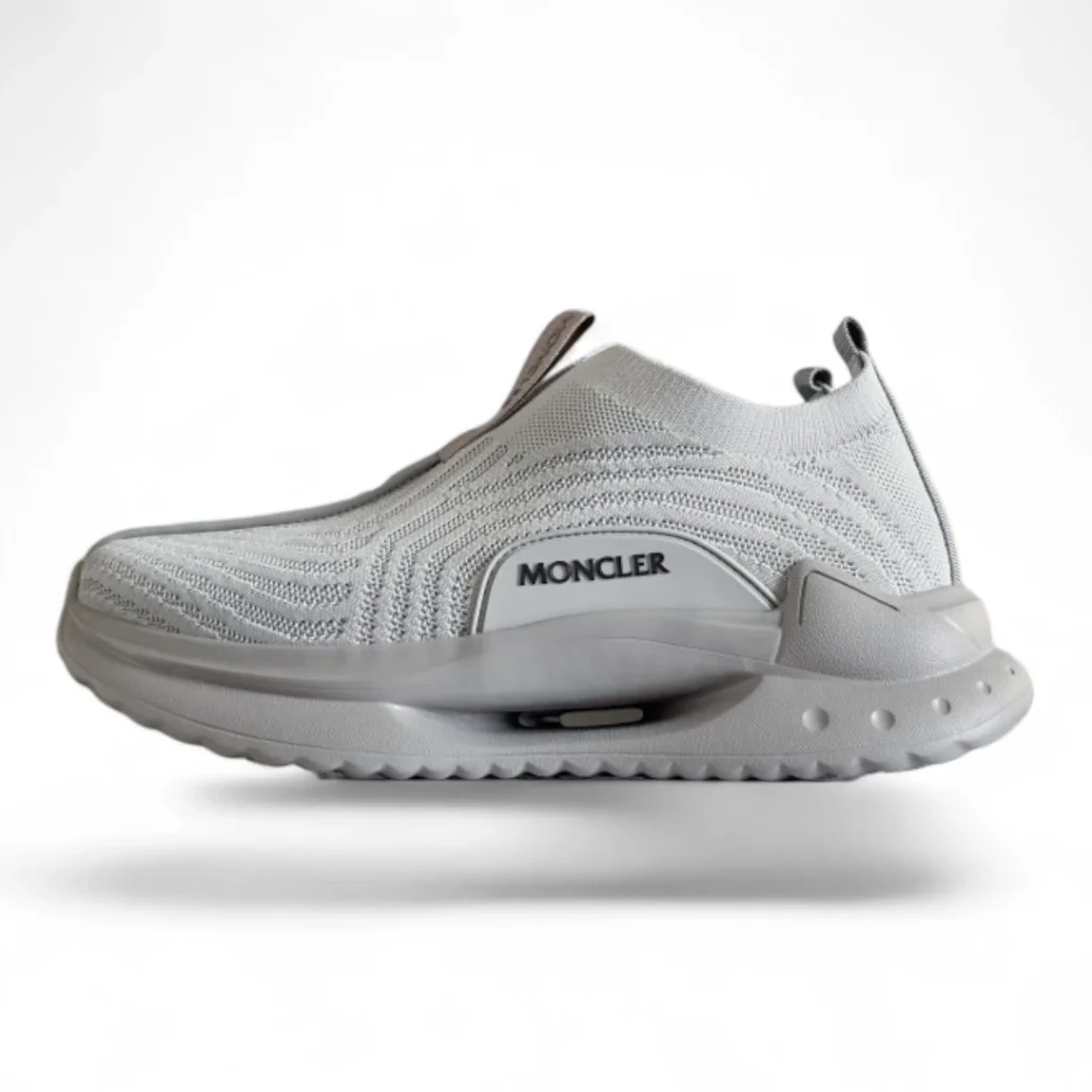 MONCLER trailgrip low top sneakers light grey