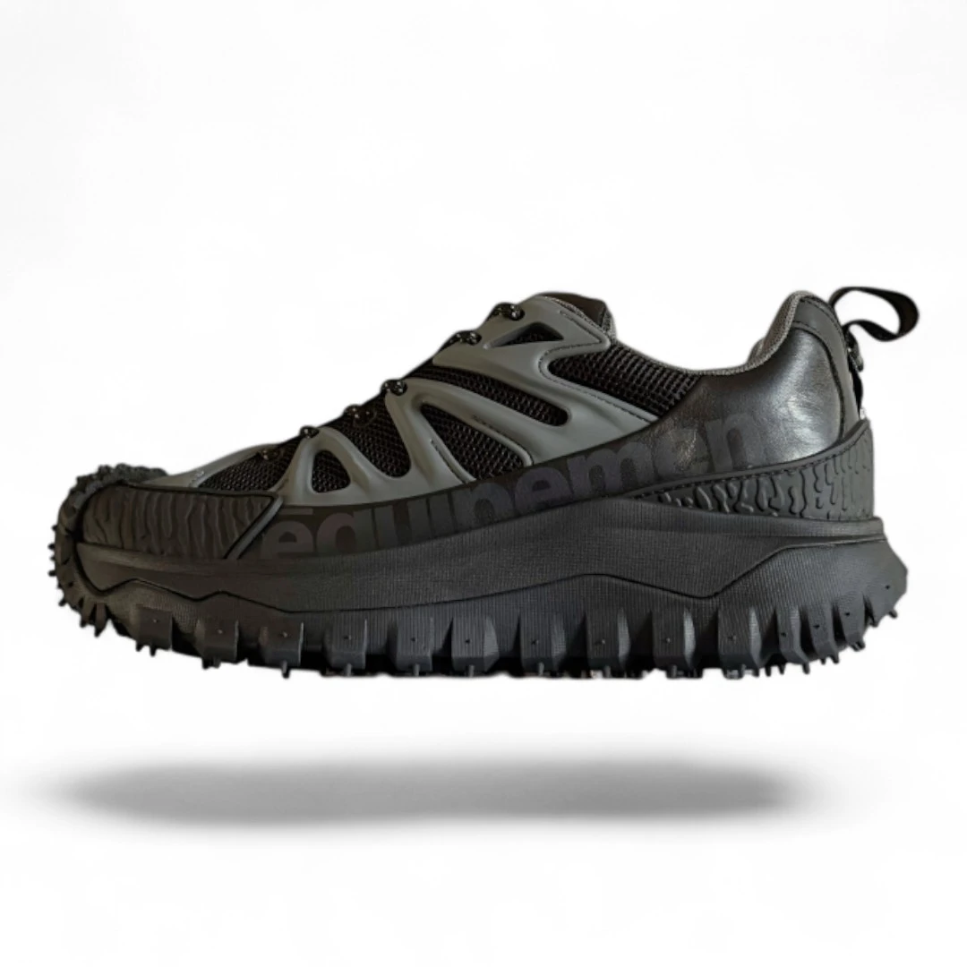 MONCLER trailgrip low top sneakers black