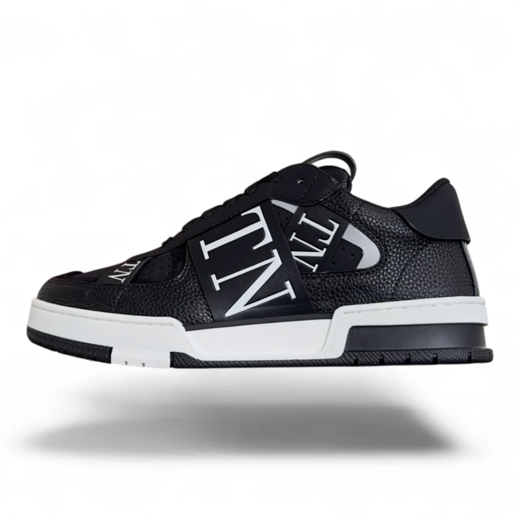 VALENTINO vl7n black and white