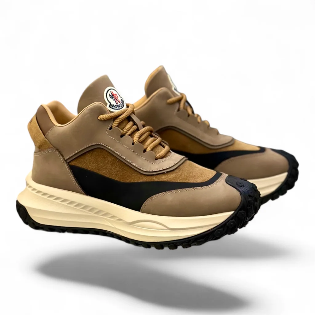 MONCLER trailgrip lite low beige and black