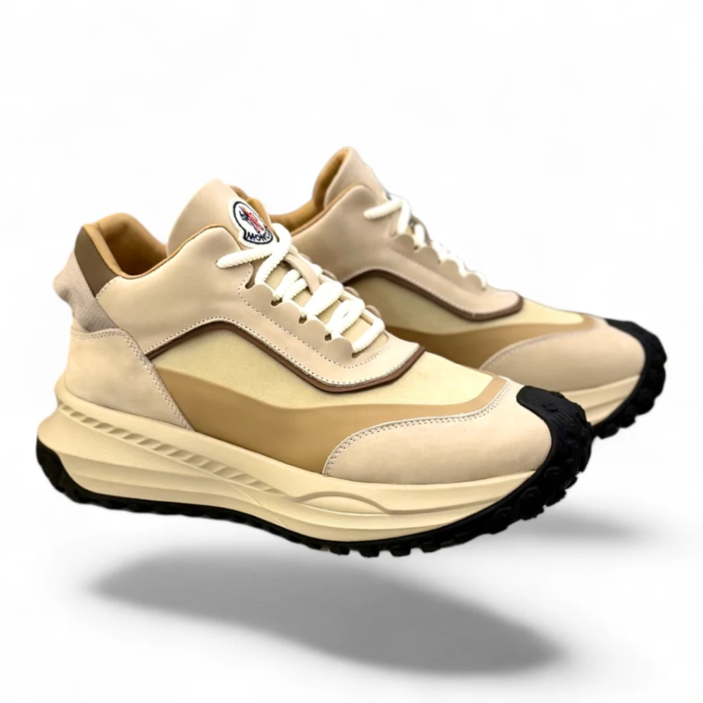 MONCLER trailgrip lite low beige and cream