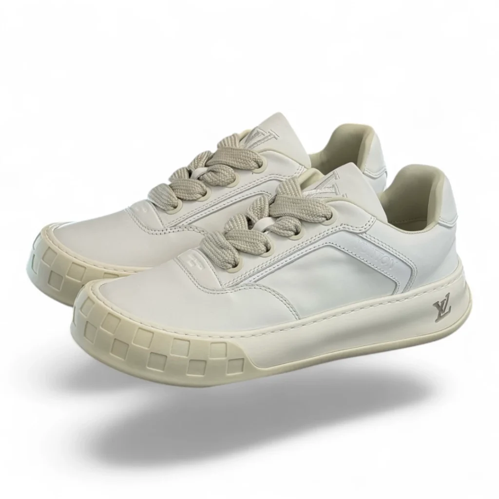 LOUIS VUITTON skate sneaker triple white
