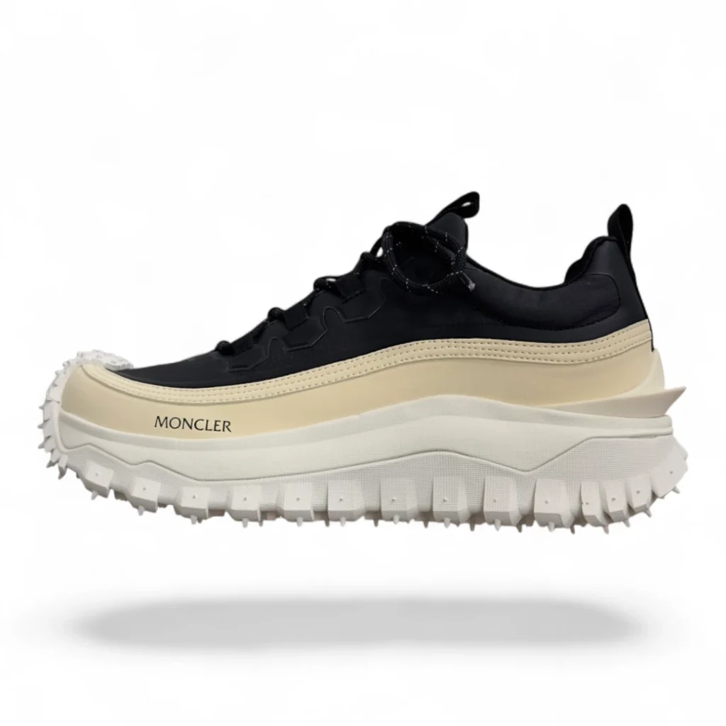 MONCLER trailgrip lite2 black and cream