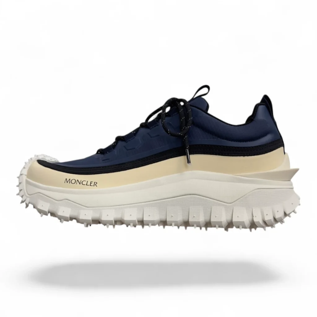MONCLER trailgrip lite2 navy and white